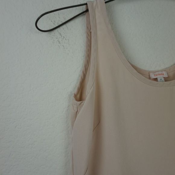 Cuyana 100% silk blush scoop neck tank top - Picture 5 of 5